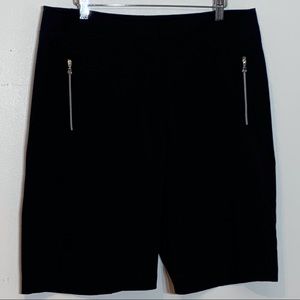 EUC‎ Vintage Performance Zip Pocket Bermuda Short